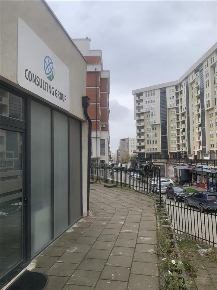 Lokal me Qira 20m2 - Rruga B 2