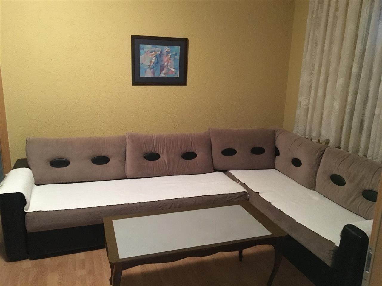 Shtepi me qera ne lagjen Pejton