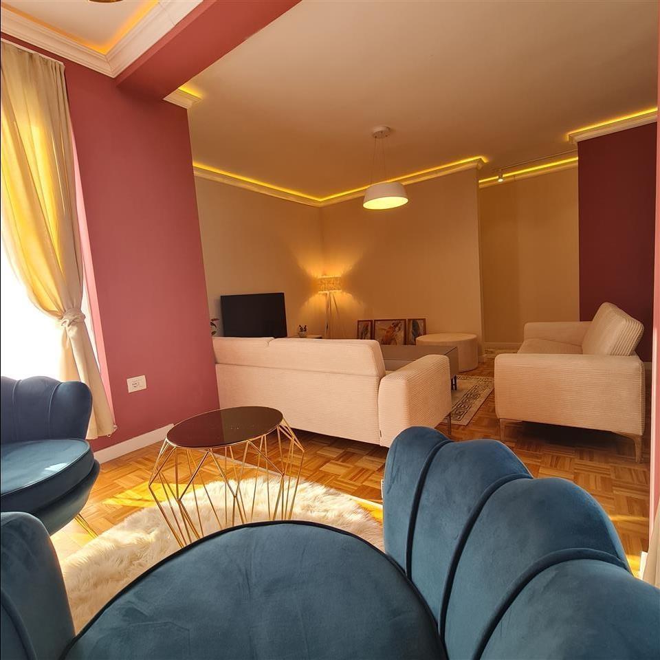 Penthouse me qera ne lagjen Prishtina e re. 3