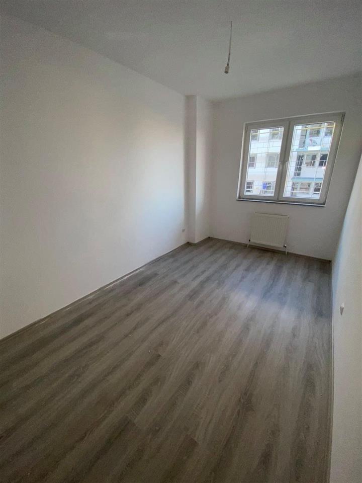 Banesa me qera ne Fushë Kosovë 3