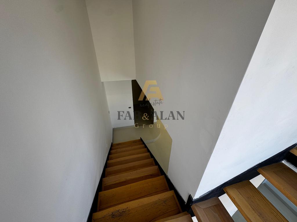 PRANE KOMISARIATIT 4 DUPLEX PER SHITJE! 3