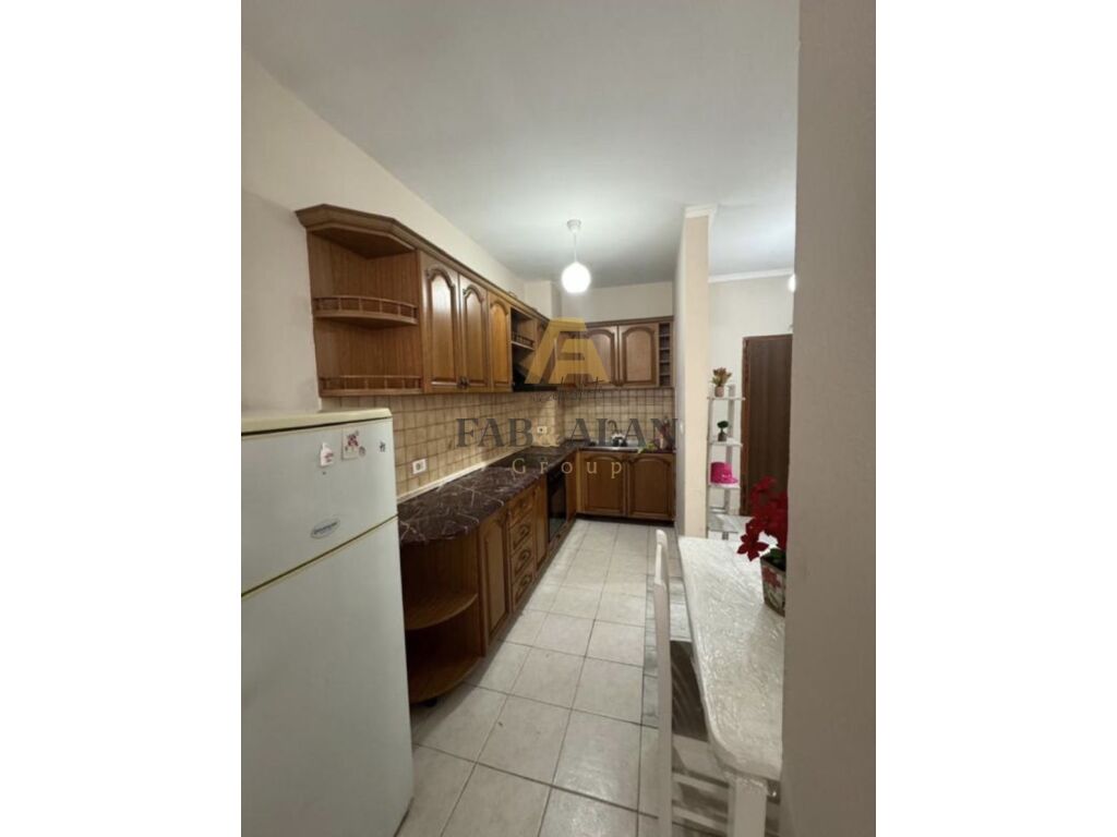 NE DON BOSKO APARTAMENT 2+1 PER SHITJE! 2