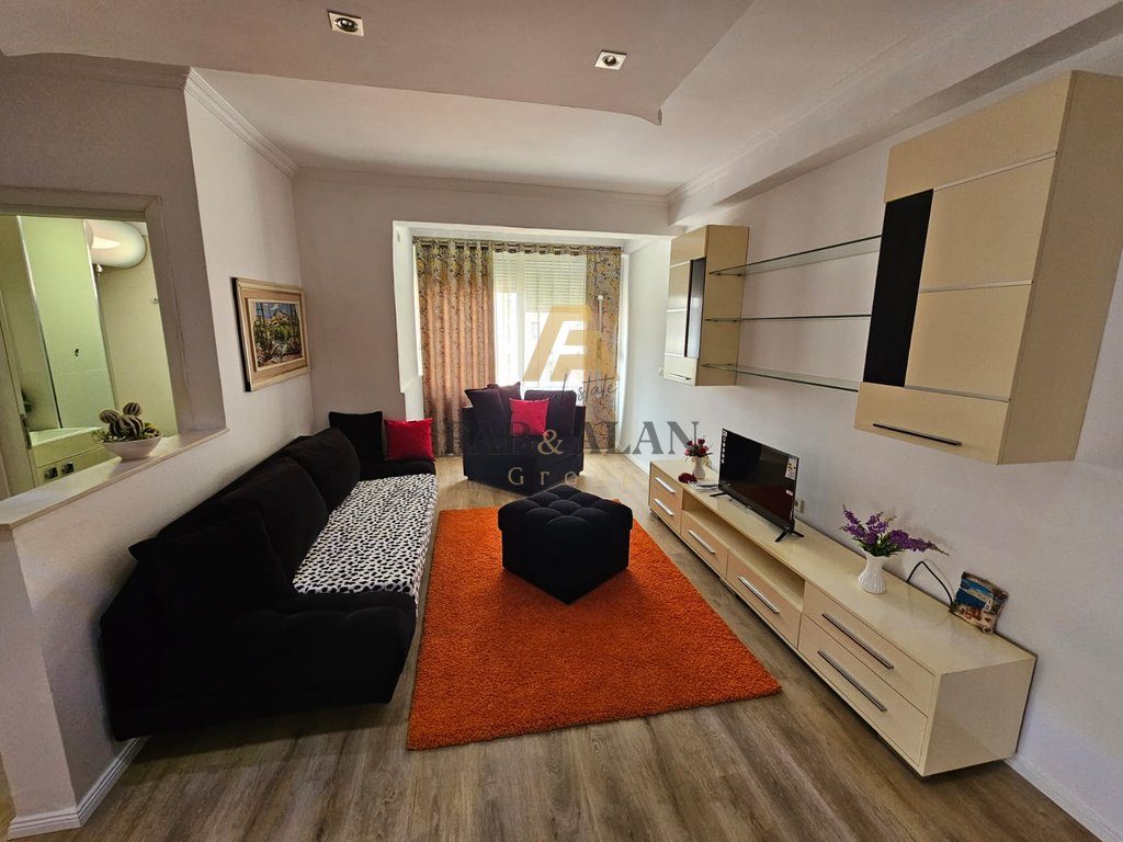 NE FRESK TEK ANA MARKET APARTAMENT 2+1 PER SHITJE!