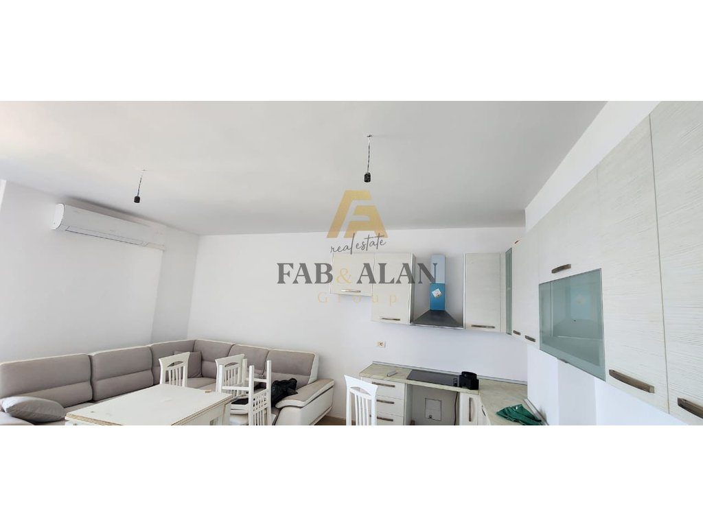 NE VLORE APARTAMENT 2+1+2 ME PAMJE NGA DETI PER SHITJE! 3