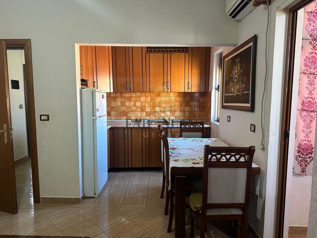 NE LAPRAKE APARTAMENT 2+1 PER SHITJE! 2
