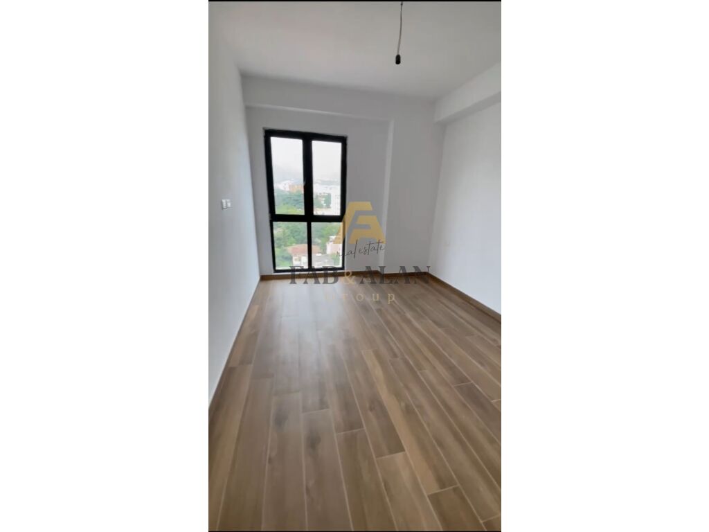 TEK KOMPLEKSI ARLIS APARTAMENT 2+1 ME QERA! 3