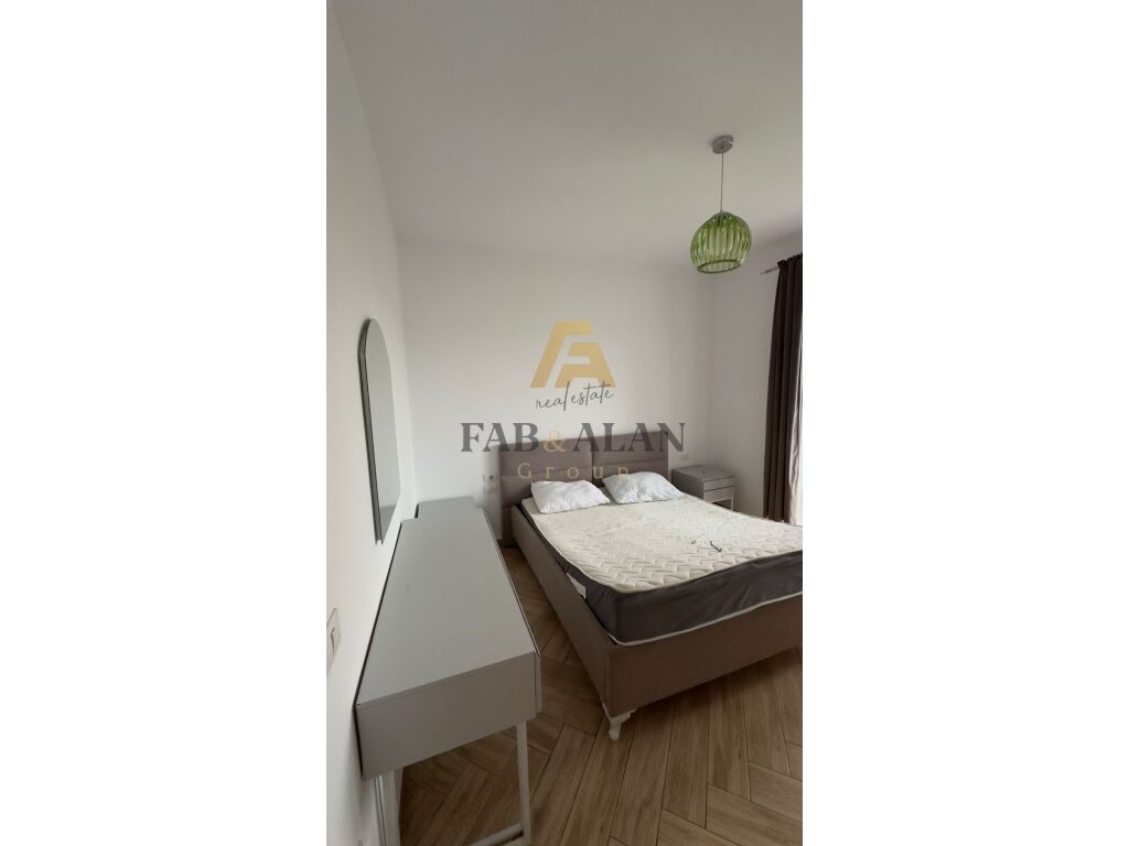 SUPER APARTAMENT 1+1 PER SHITJE TEK PALLATI AL POINT, RRUGA E DIBRES! 3