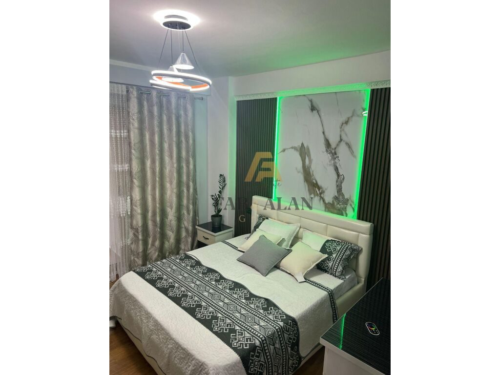 NE ASTIR PRANE BOHEMIT APARTAMENT 2+1 PER SHITJE! 4