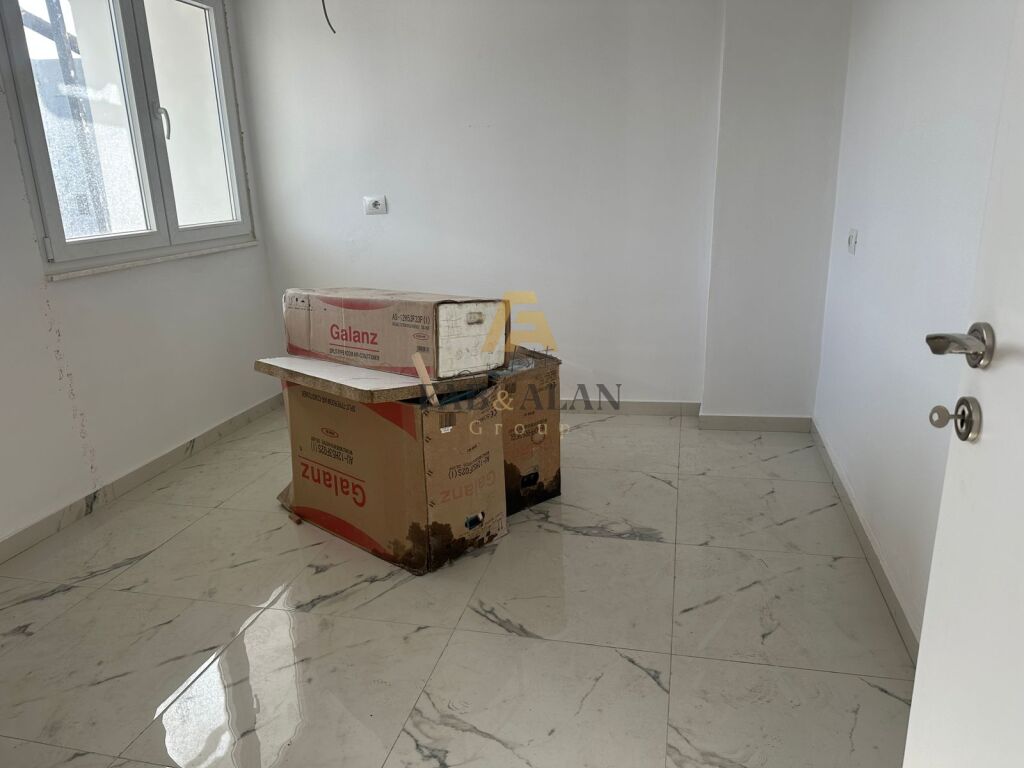 NE GOLEM APARTAMENT 2+1 PER SHITJE! 3