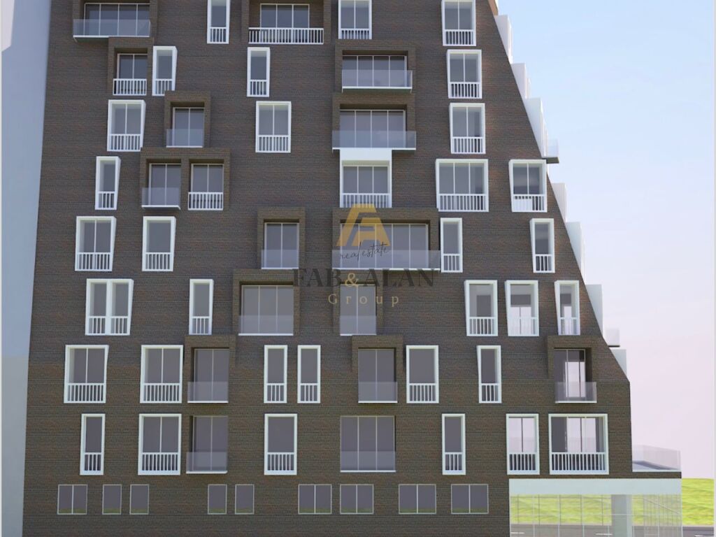 TEK GARDEN SIDE PRANE "JUVENILJA CASTELLO", APARTAMENT 2+1+2 PER SHITJE! 3