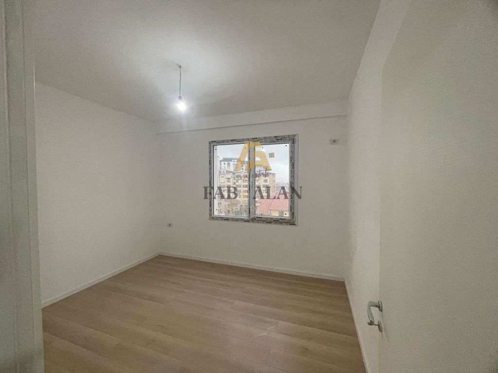 APARTAMENT 2+1 NE SHITJE TEK ISH FUSHA E AVIACIONIT! 3