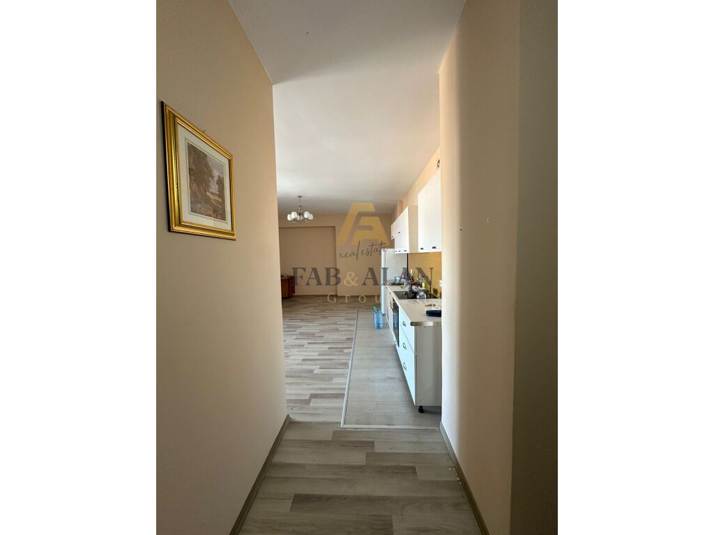 PRANE KOMISARIATIT NR.4 SUPER APARTAMENT 2+1 PER SHITJE! 4