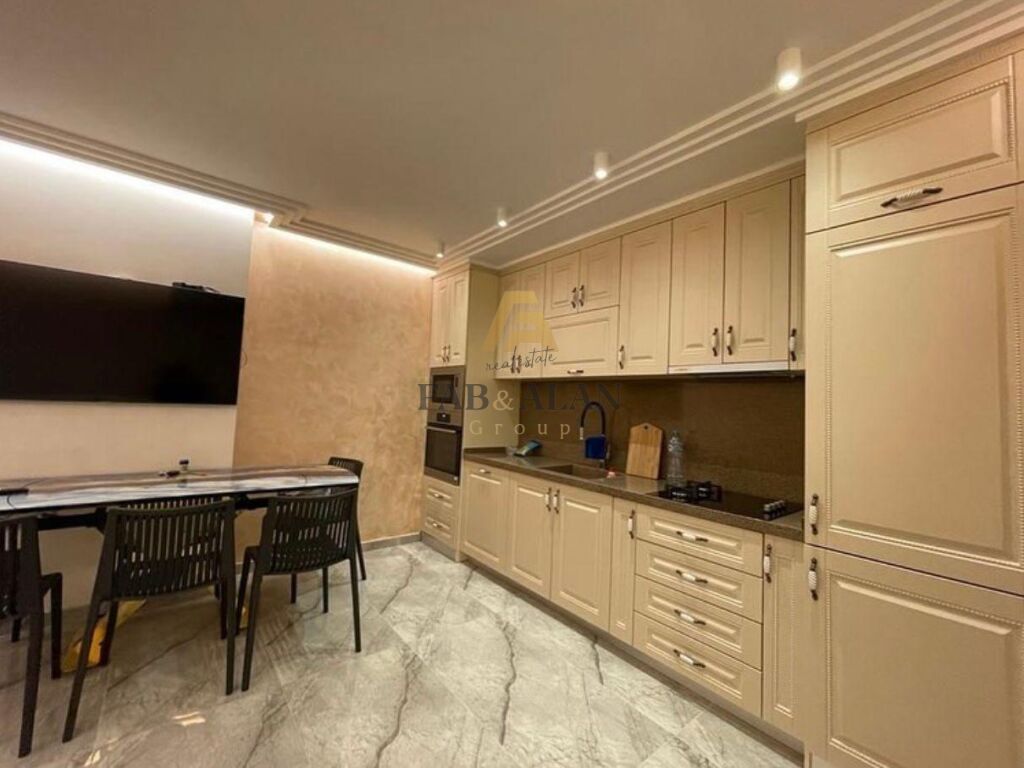 SHITET APARTAMENT 1+1+VERANDE TEK SHKEMBI I KAVAJES! 2