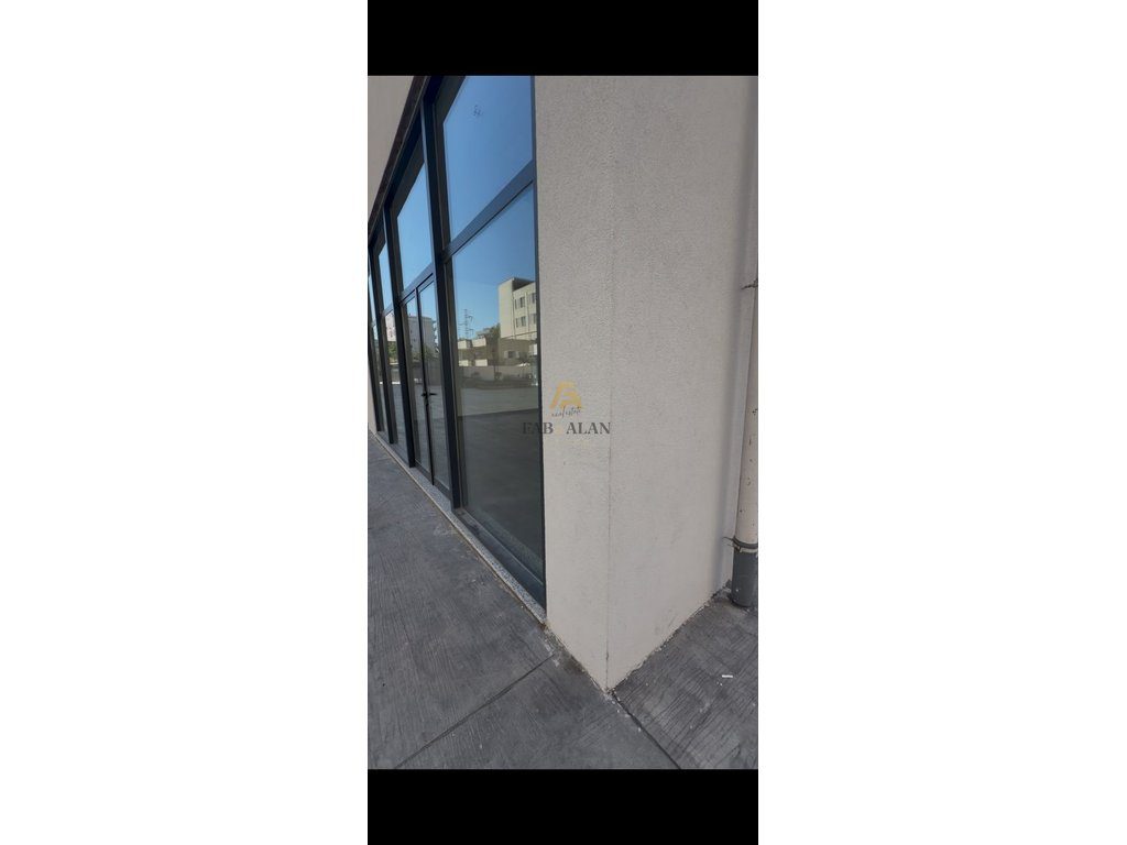 hitet Dyqan në Kamëz – Mundësi e Shkëlqyer Investimi!