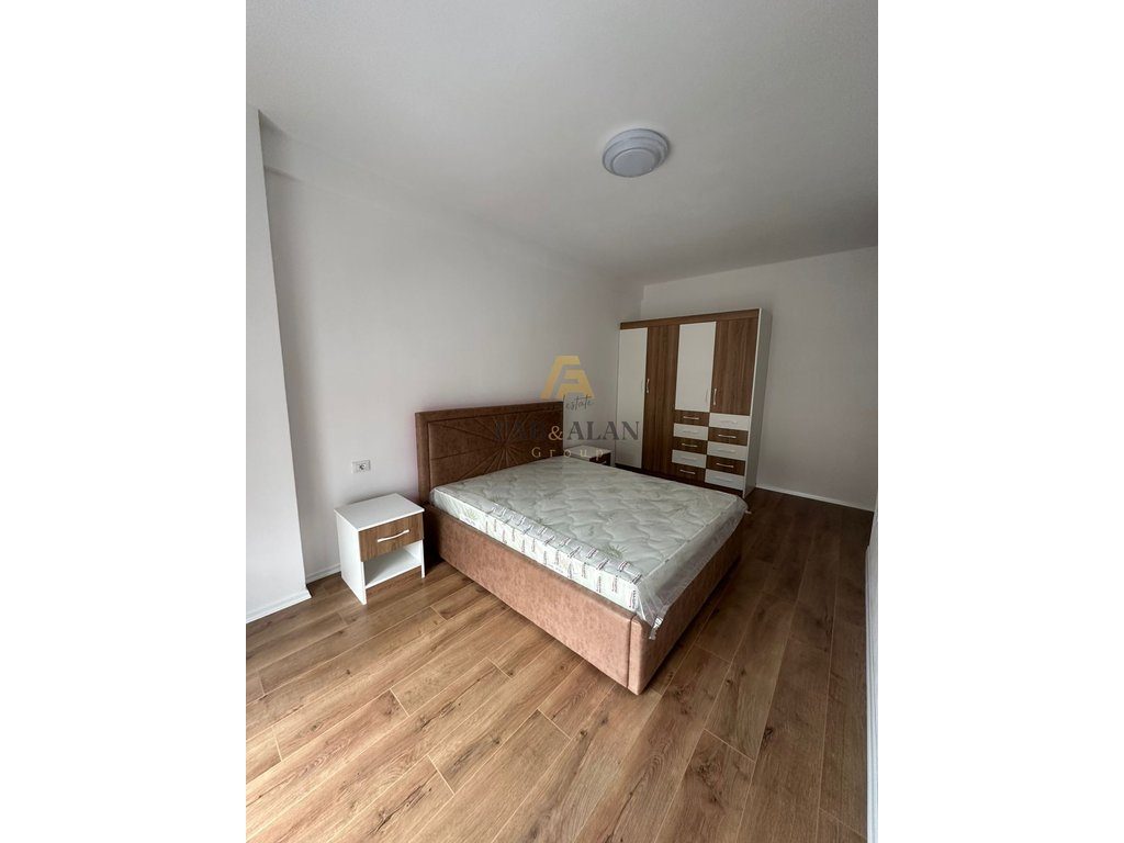 NE KAMEZ APARTAMENT 3+1+2 PER QERA!
