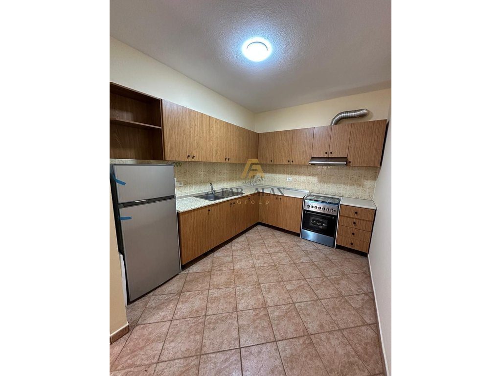 TEK KOMUNA PARISIT APARTAMENT 2+1+2+2 BALLKONE PER QERA! 3