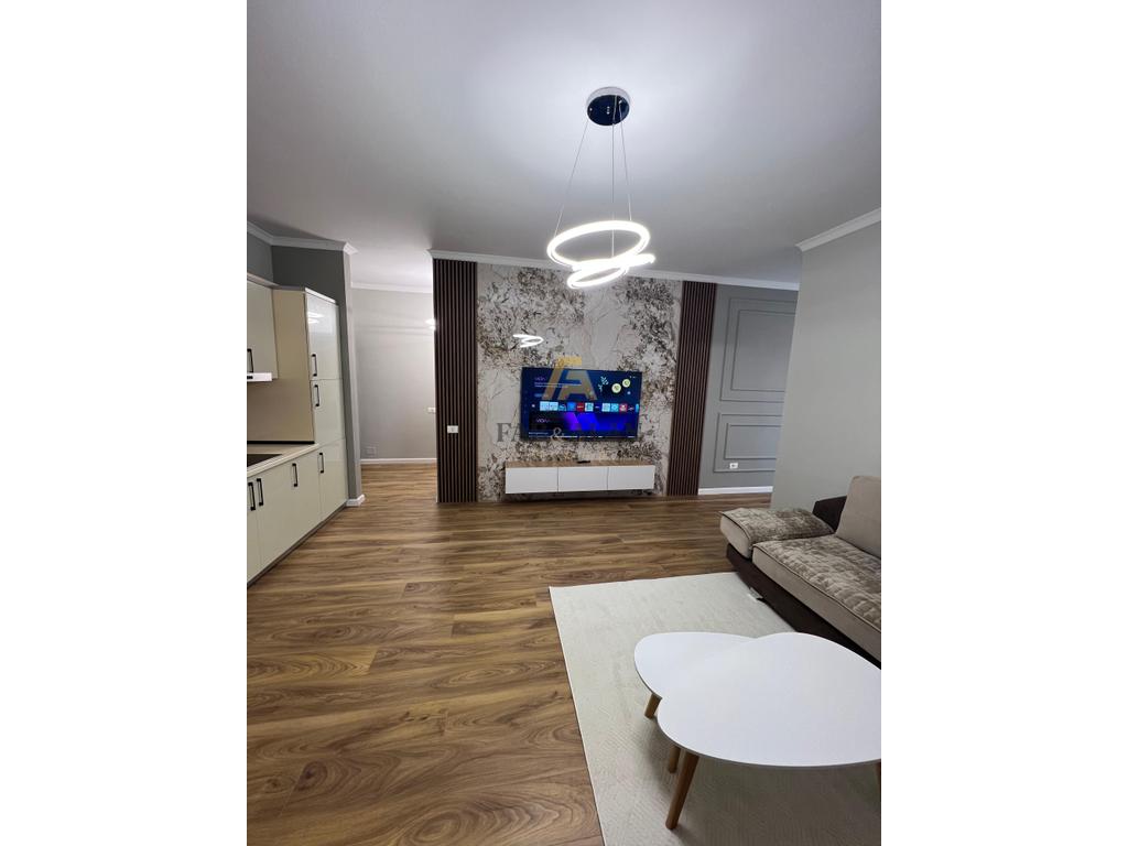 NE MISTO MAME APARTAMENT 2+1 PER SHITJE! 2