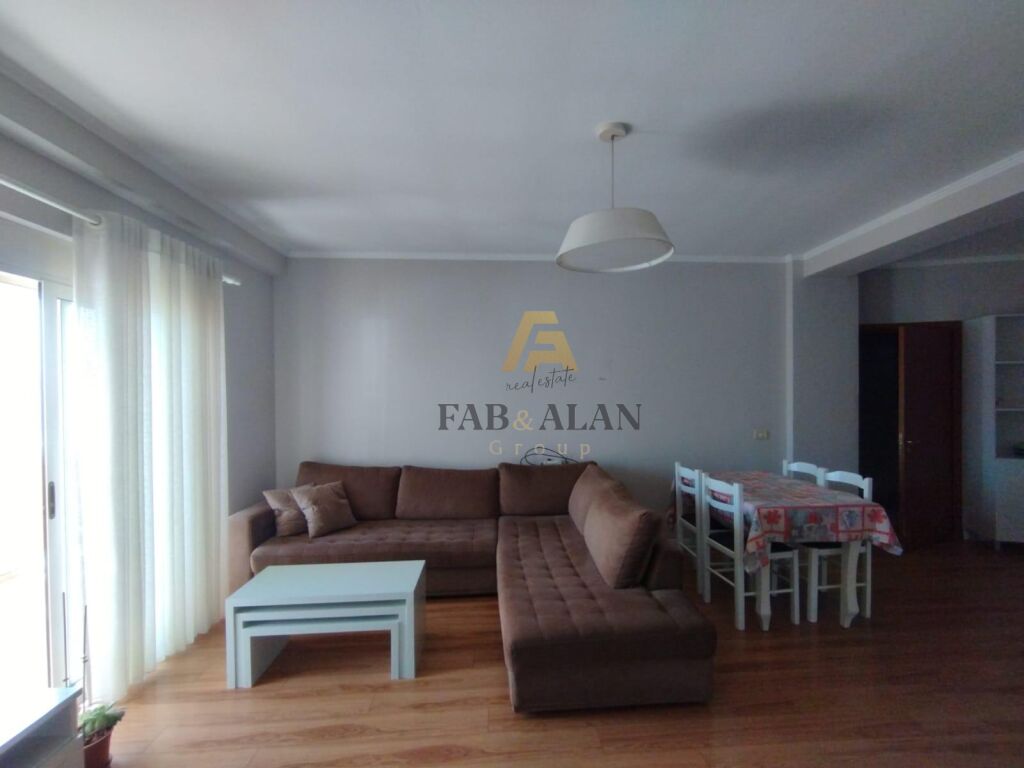 TEK ALI DEMI APARTAMENT 1+1+2 PER SHITJE! 3