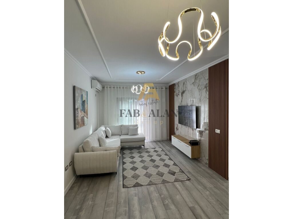 NE ASTIR SUPER APARTAMENT 2+1+2 PER SHITJE!