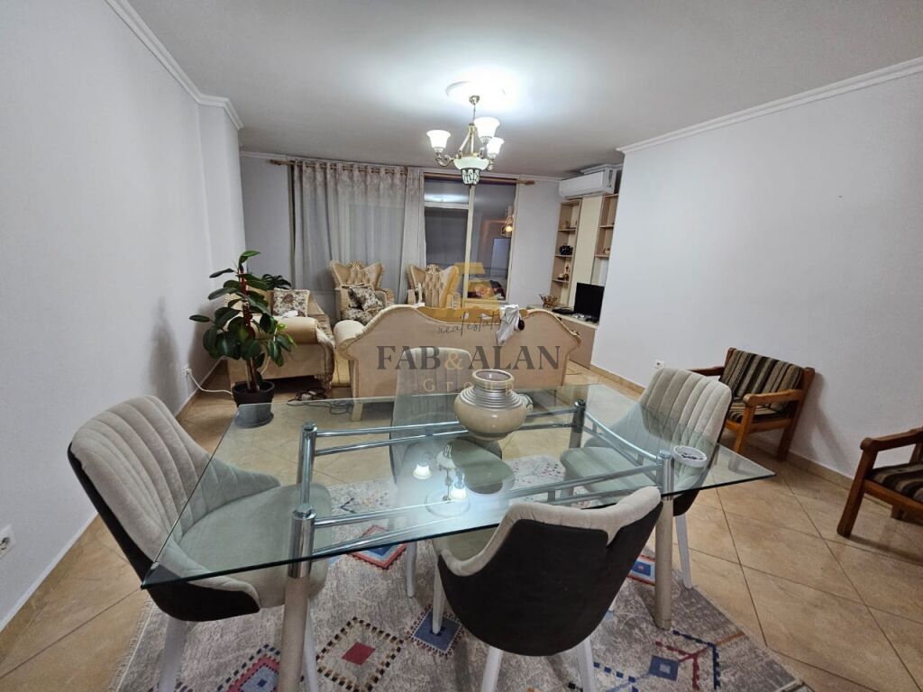 PRANE SHKOLLES MIHAL GRAMENO APARTAMENT 2+1+2 PER SHITJE! 2