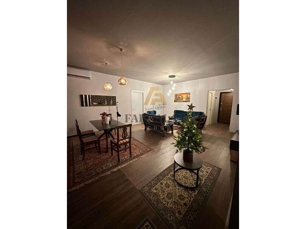 PRANE KOMISARIATIT NR.4 APARTAMENT 2+1+GARAZH PER SHITJE! 2