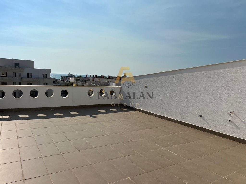 NE GOLEM APARTAMENT 2+1 DHE GARSONIERE PER SHITJE! 3