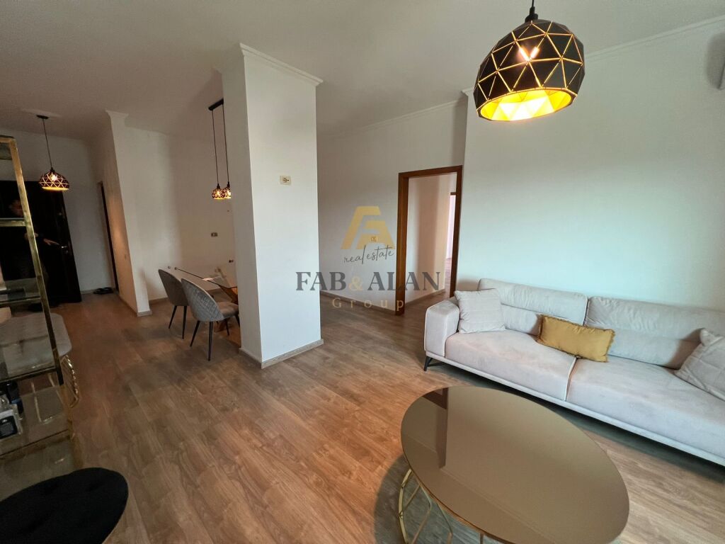 NE FUND TE BULEVARDIT TE RI PRANE PASKUQANIT APARTAMENT 3+1+2 PER SHITJE!