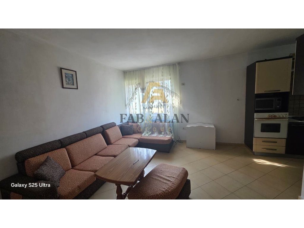 Apartament 3+1 Për Shitje ke Pallatet Dola, përballë Kompleksit Kika, në Yzberish, Tiranë - 145,000€ | 100 m² 3