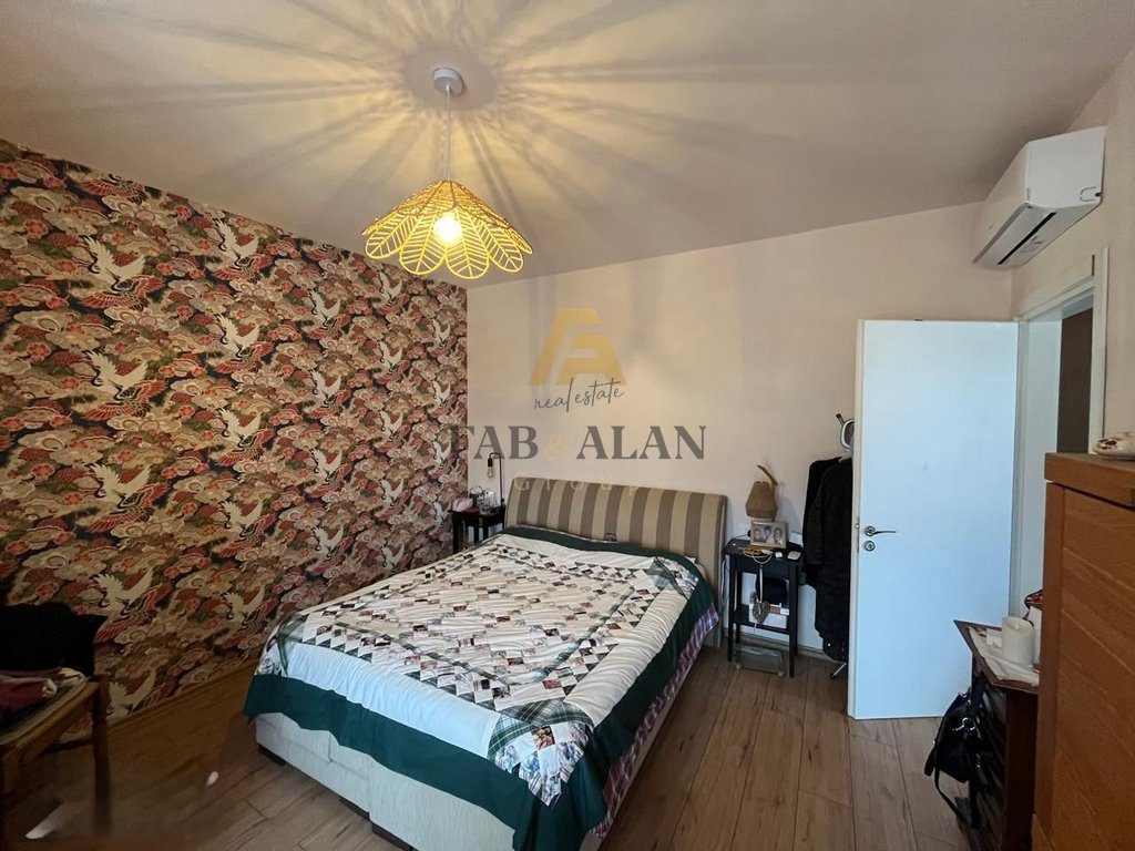 OFROJME SUPER APARTAMENT 2+1 PER SHITJE TEK VILA GOLD!! 3