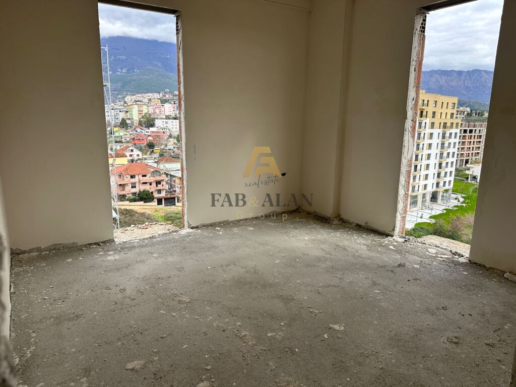 NE PORCELAN APARTAMENT 2+1 PER SHITJE!