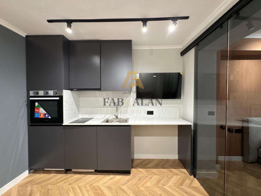 TEK MINE PEZA APARTAMENT 1+1 DHE NJE STUDIO PER SHITJE! 3