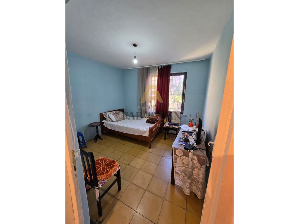 APARTAMENT 1+1 PER SHITJE TEK RRUGA E DIBRES! 4