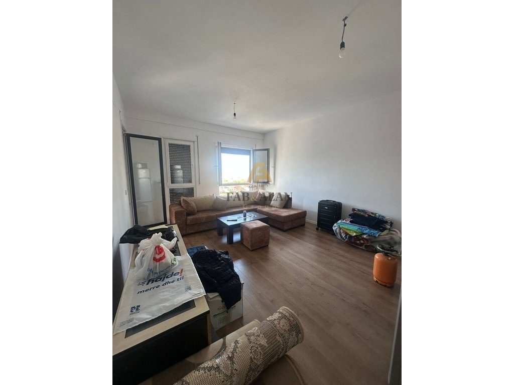 NE KAMEZ APARTAMENT 1+1 PER SHITJE!