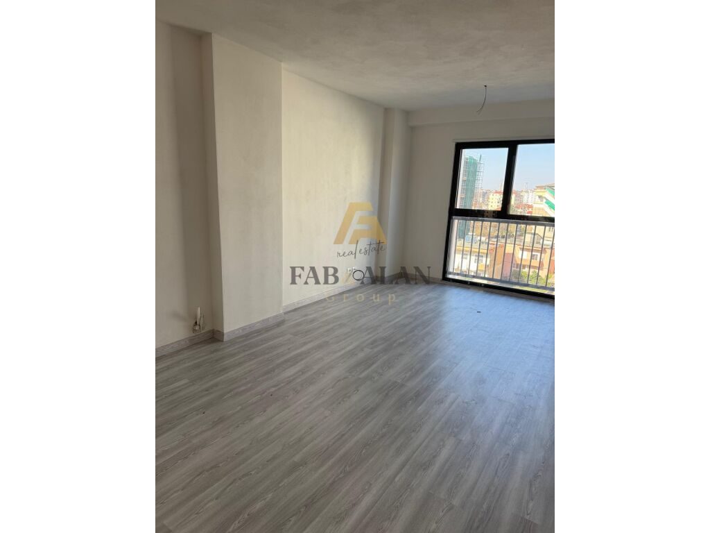 TEK BULEVARDI I RI SUPER APARTAMENT 2+1+2 PER SHITJE! 3