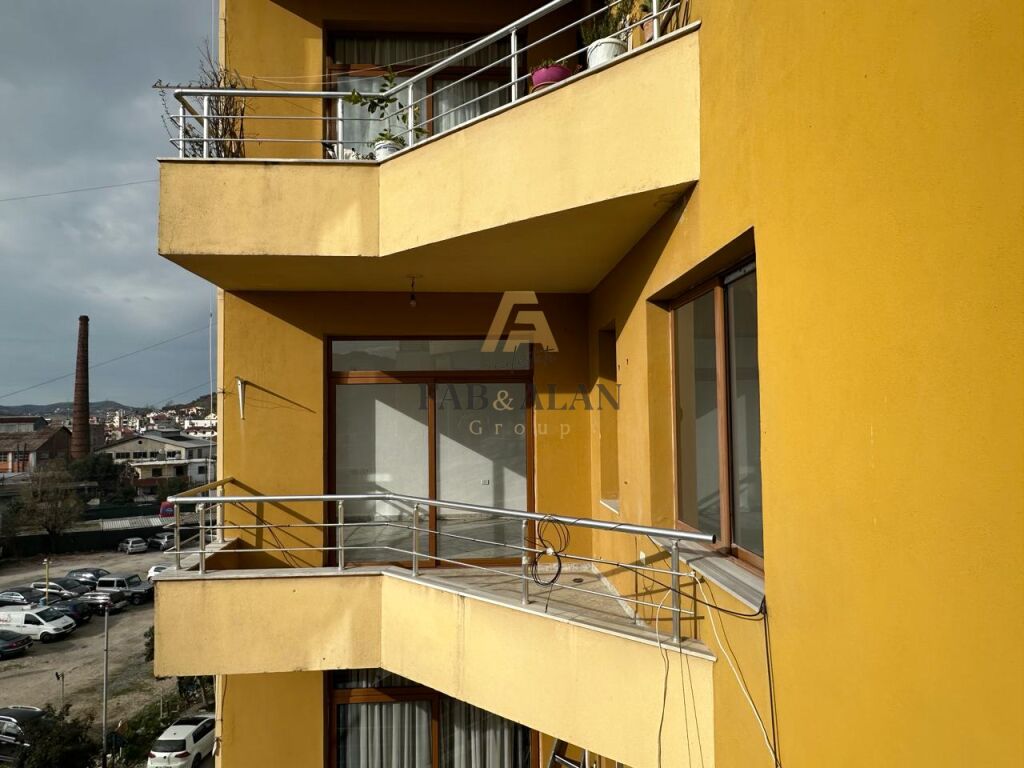 SUPER APARTAMENT 2+1 PER SHITJE TEK PALLATET CABEJ! 3