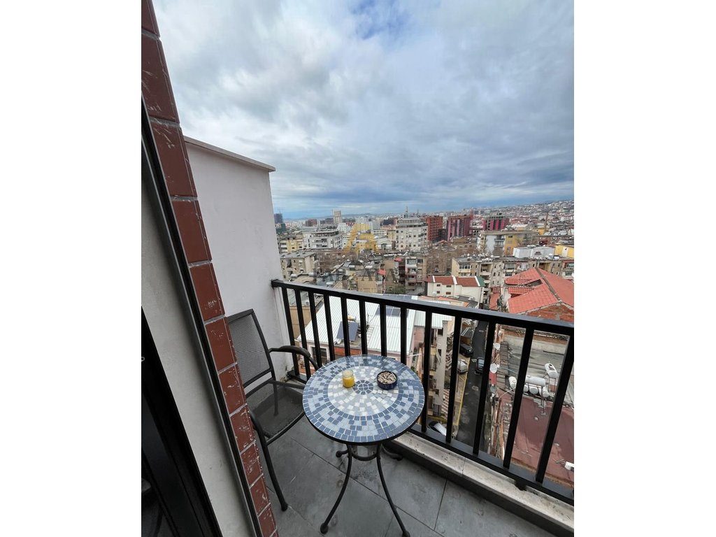 TEK VILA GOLD APARTAMENT 2+1 PER SHITJE!
