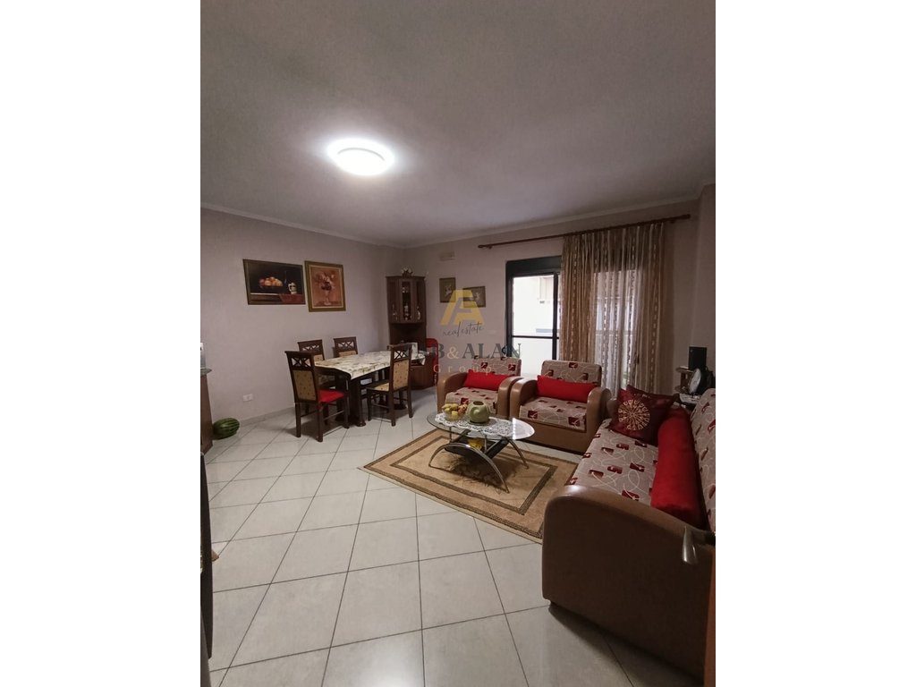3+1+2 PER SHITJE NE DURRES PRANE STADJUMIT! 2