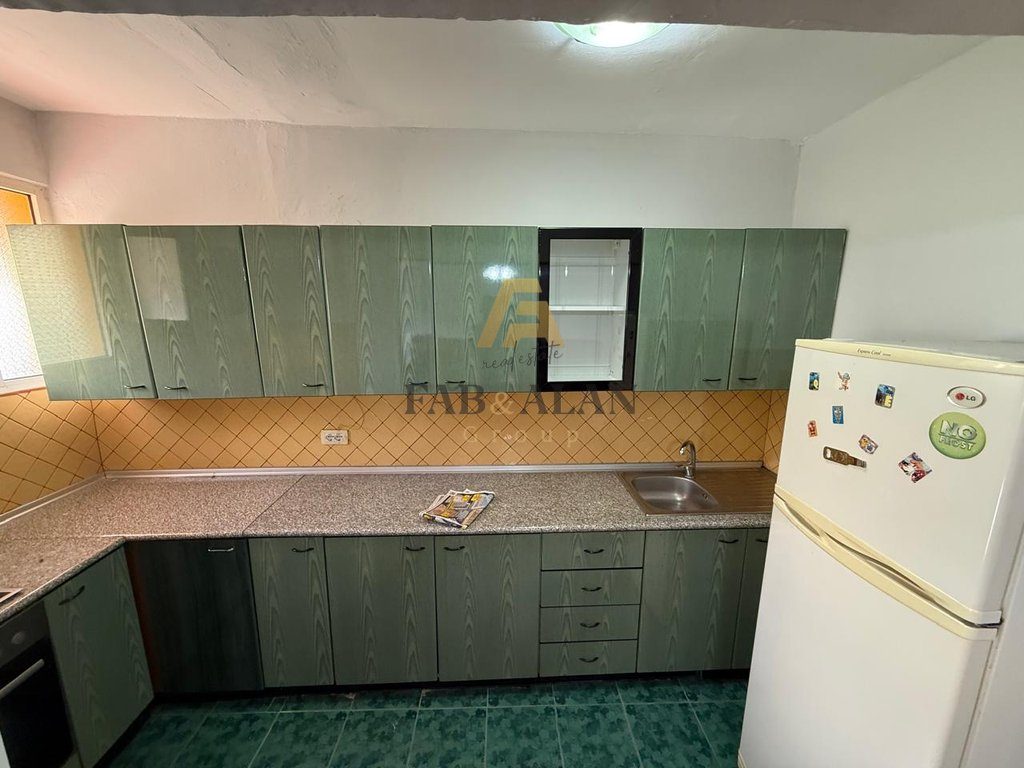 NE ALI DEM APARTAMENT 2+1 PER SHITJE! 2