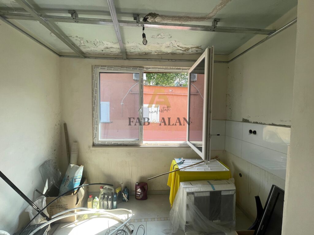 NE KINOSTUDIO APARTAMENT 2+1 PER SHITJE! 4