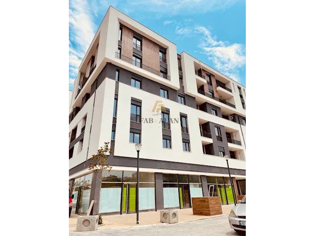 TEK RELUX RESIDENCE NE SHKOZE APARTAMENT 2+1+2 PER SHITJE! 2