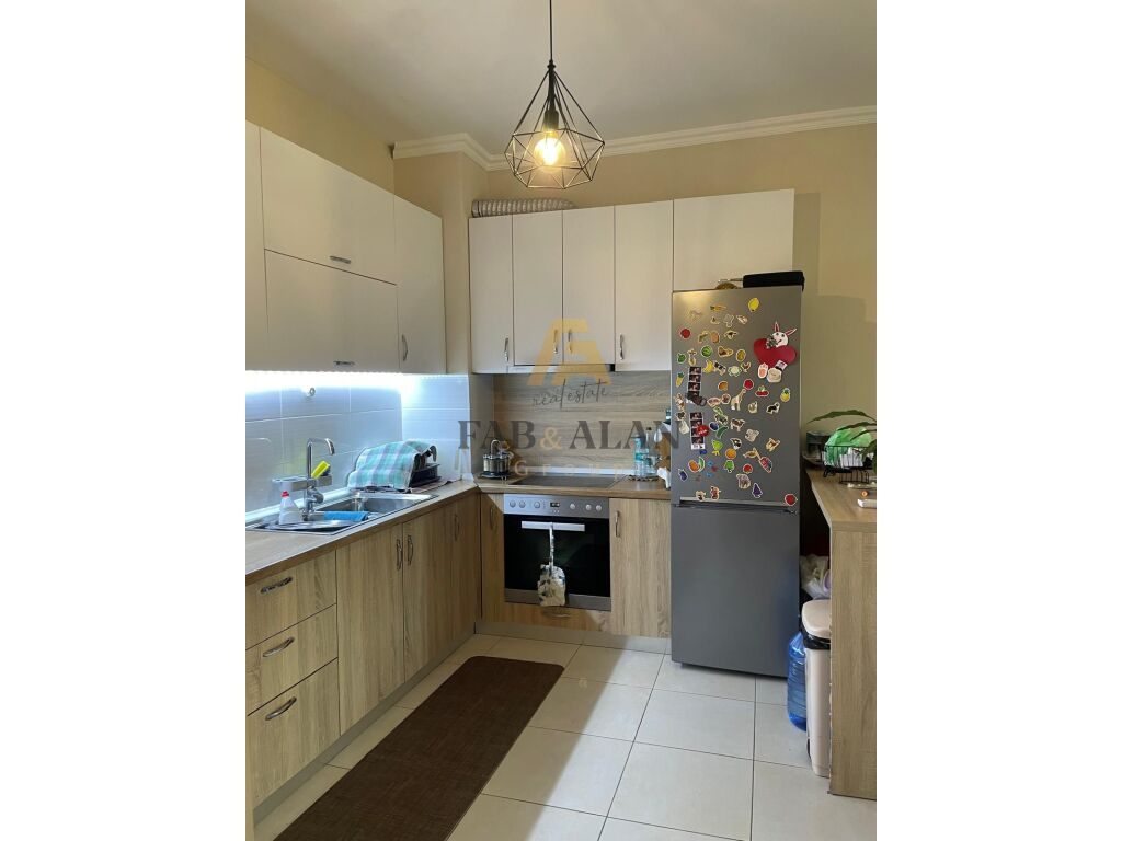NE KINOSTUDIO APARTAMENT 2+1+2 PER SHITJE! 2