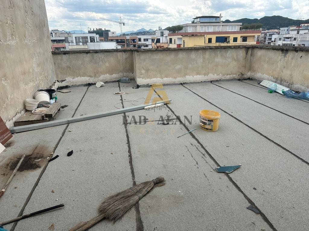 TEK 2 PALMAT NE ASTIR APARTAMENT 2+1+VERANDE PER SHITJE! 4