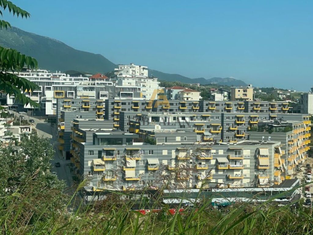 SHITET APARTAMENT 2+1 PER SHITJE TEK KOMPLEKSI TOM DOSHI "FRESK"! 4