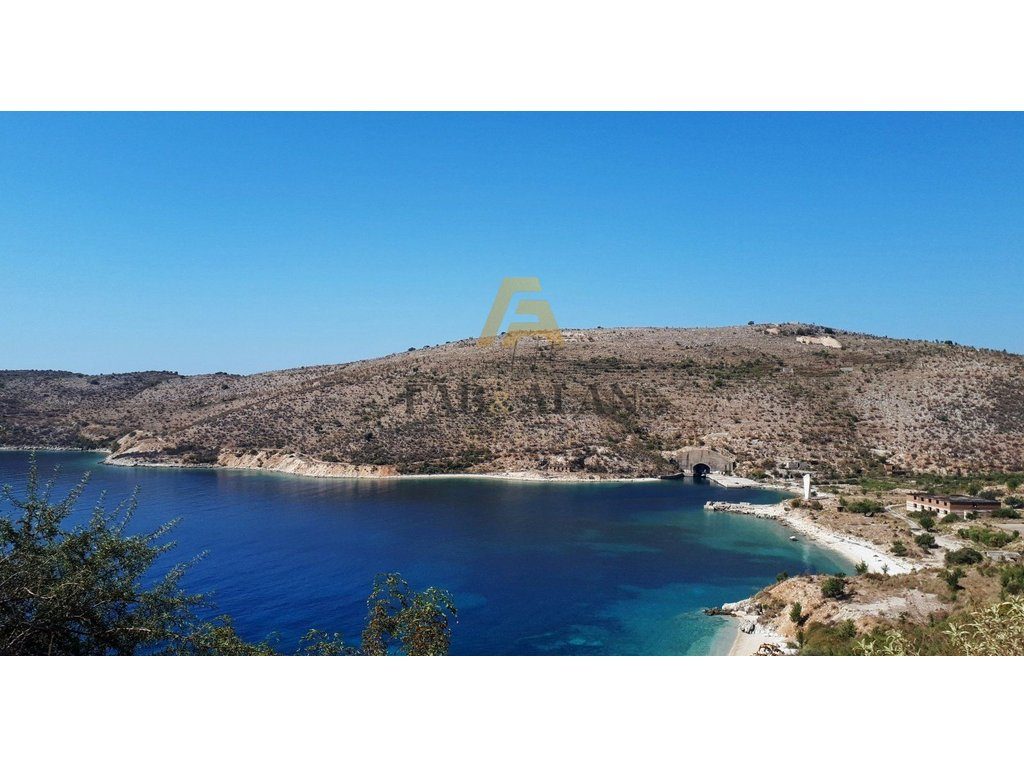NE PORTO PALERMO 10.000 M2 TOKE PER SHITJE!