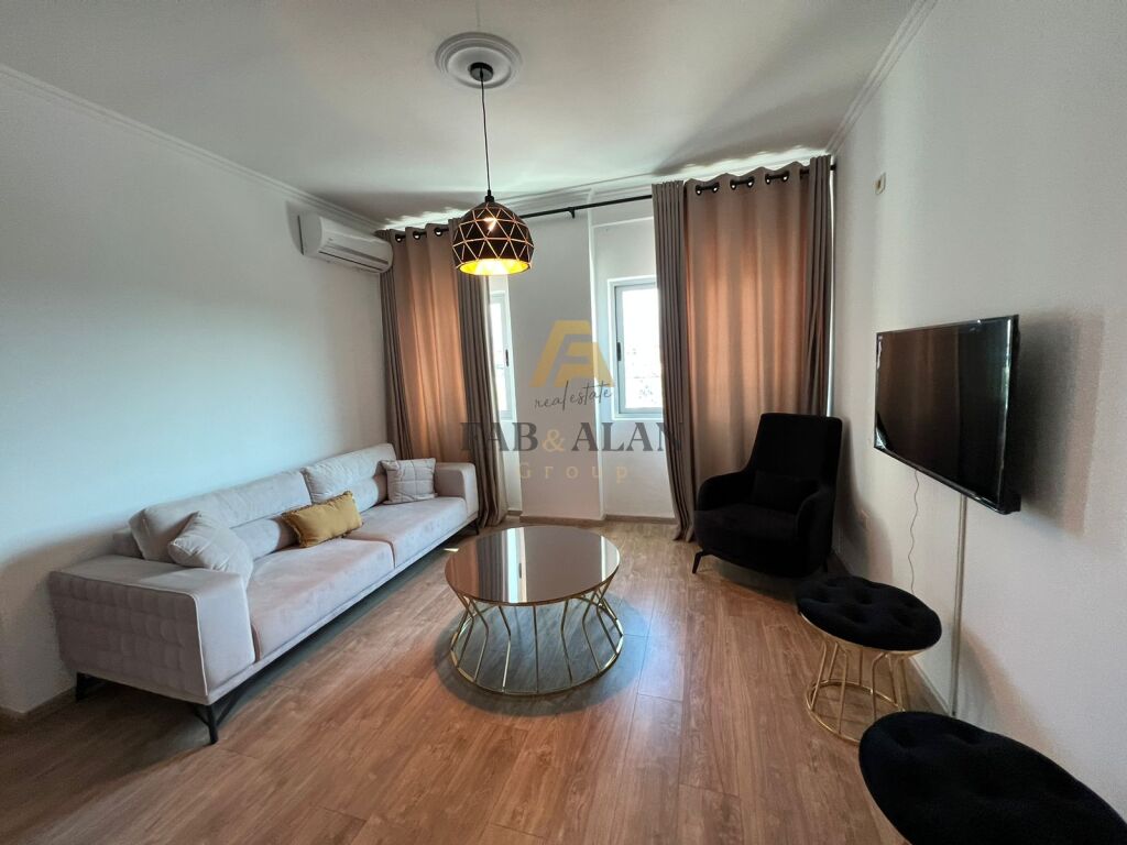 NE FUND TE BULEVARDIT TE RI PRANE PASKUQANIT APARTAMENT 3+1+2 PER SHITJE! 2