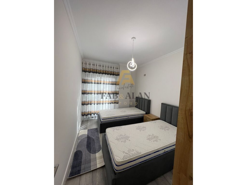 NE ASTIR SUPER APARTAMENT 2+1+2 PER SHITJE! 4