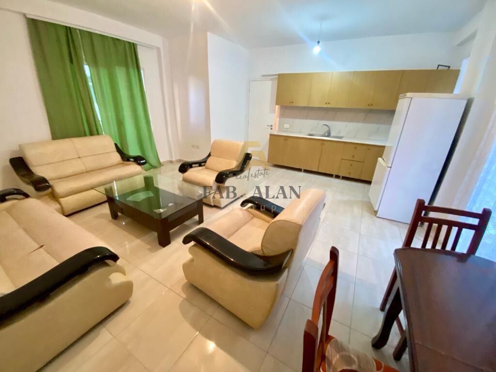 APARTAMENT 2+1+VERANDE PER SHITJE NE FRESK!