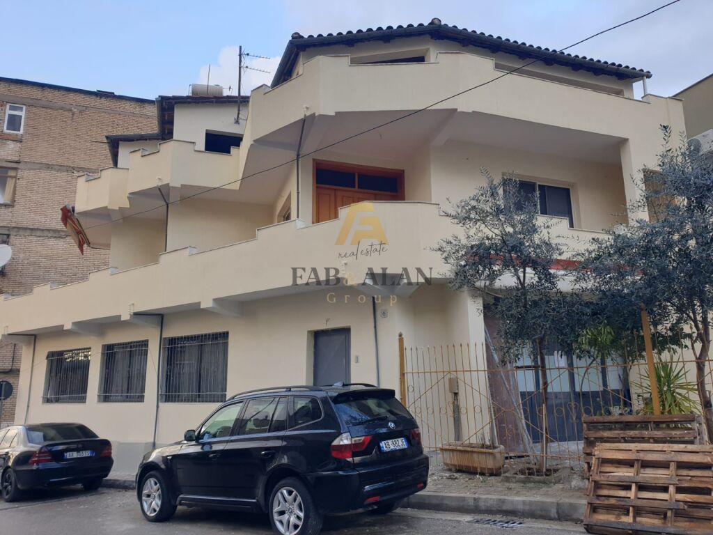 SHITET VILA 3 KATE MBRAPA SHKOLLES BAJRAM CURRI!
