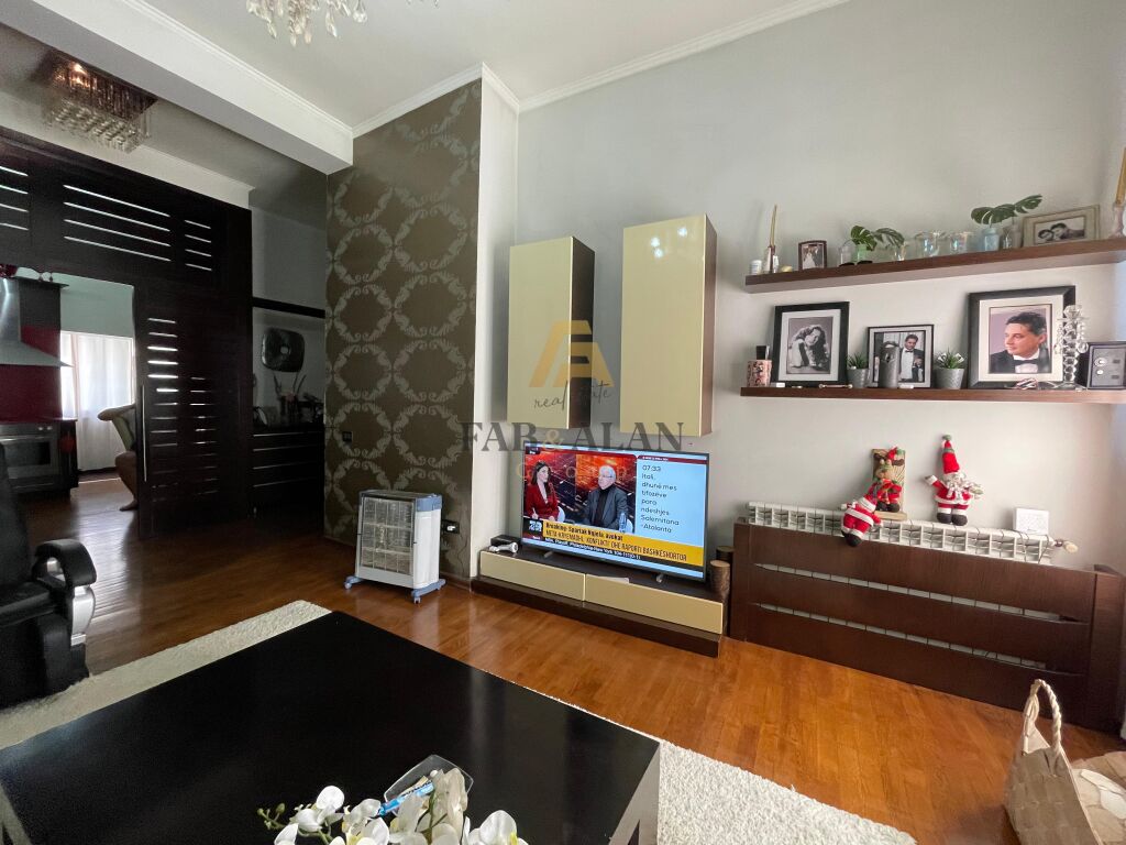SUPER APARTAMENT 2+1+2 PER SHITJE NE QENDER TE TIRANES! 3