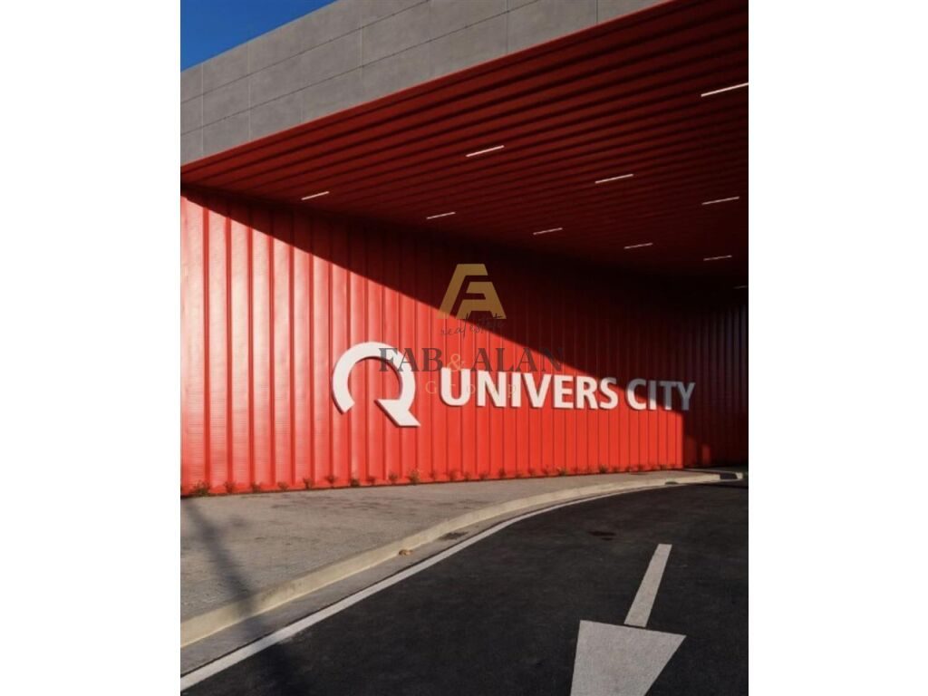 APARTAMENT I MREKULLUESHEM PER SHITJE TEK UNIVERS CITY!! 3